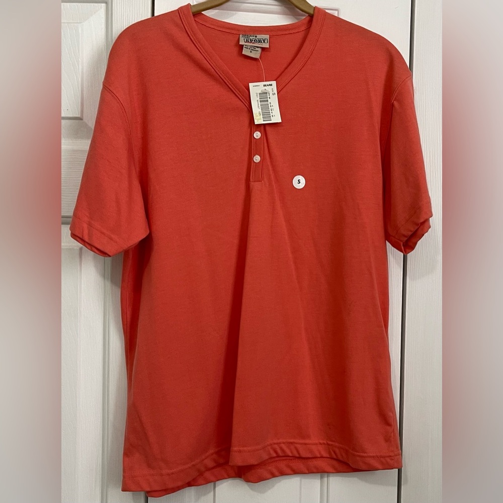 Carriage Court Sport Women’s V Neck Top Orange/ Rust Small NWT